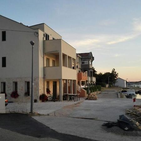 קולאן Apartments By The Sea Simuni, Pag - 18386 מראה חיצוני תמונה