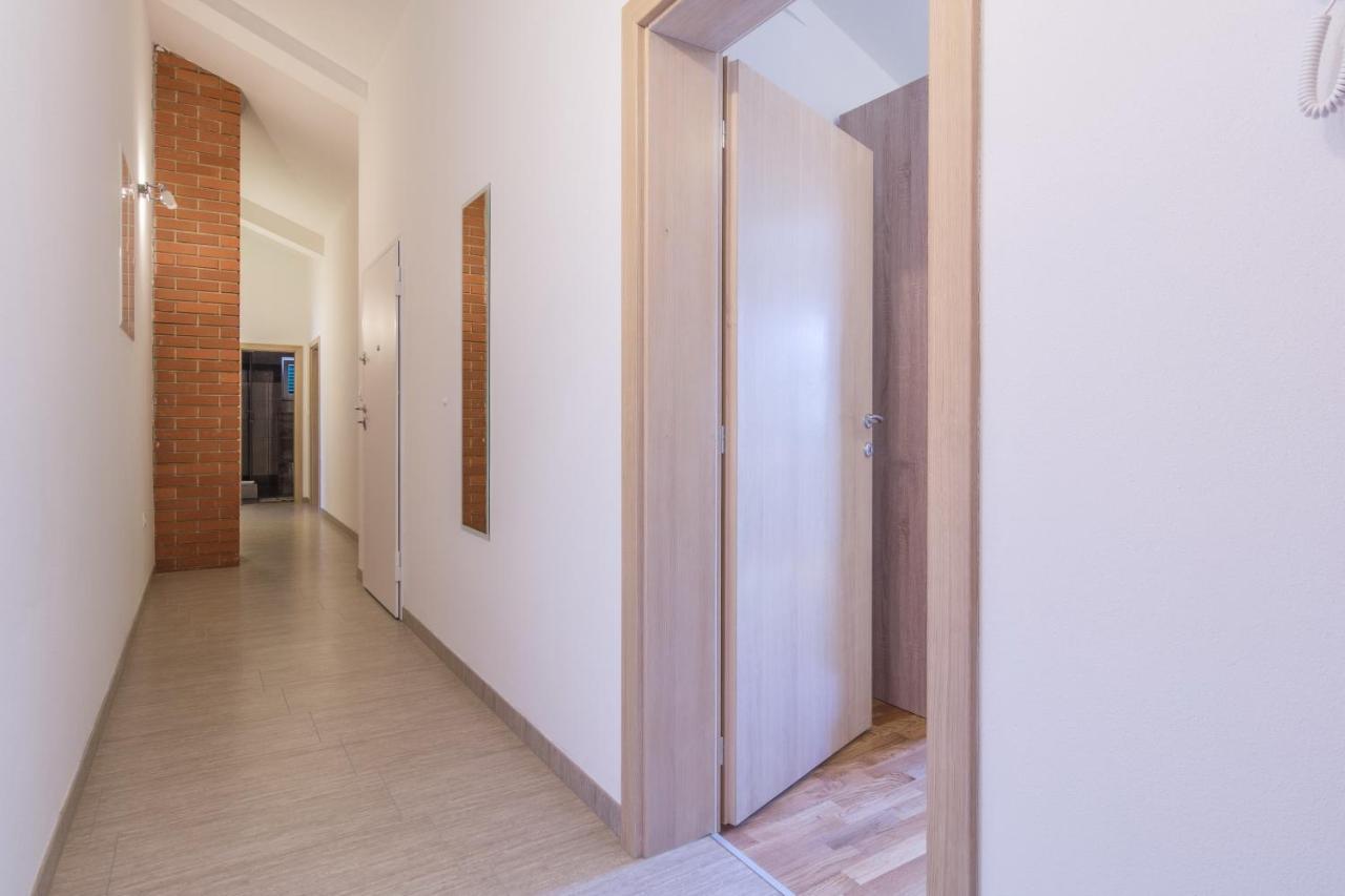 קולאן Apartments By The Sea Simuni, Pag - 18386 מראה חיצוני תמונה