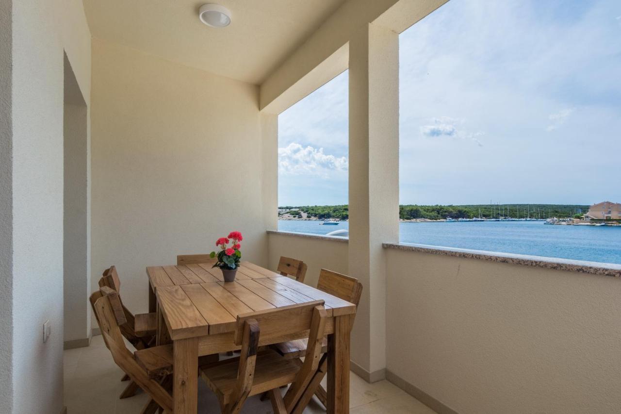 קולאן Apartments By The Sea Simuni, Pag - 18386 מראה חיצוני תמונה